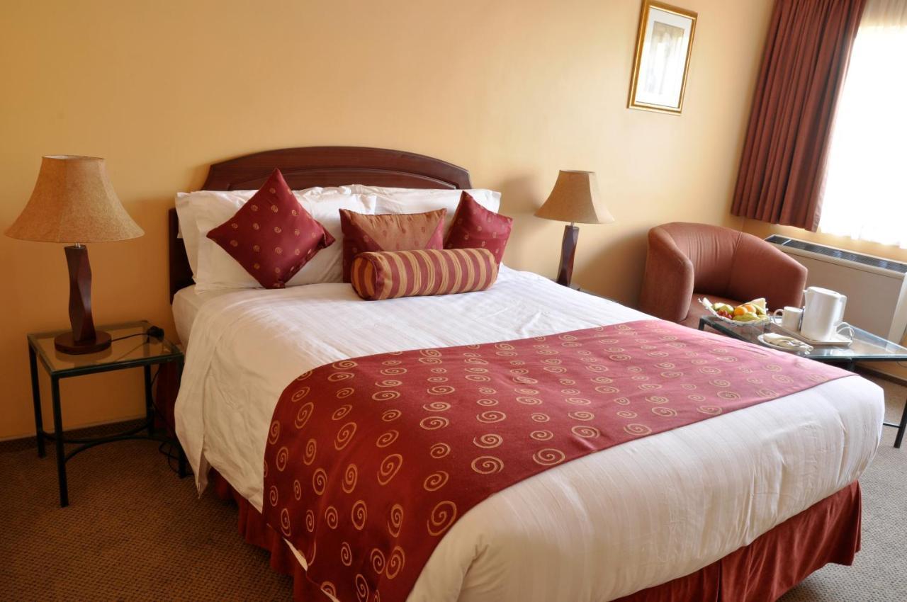 Crossroads Hotel Lilongwe Zewnętrze zdjęcie
