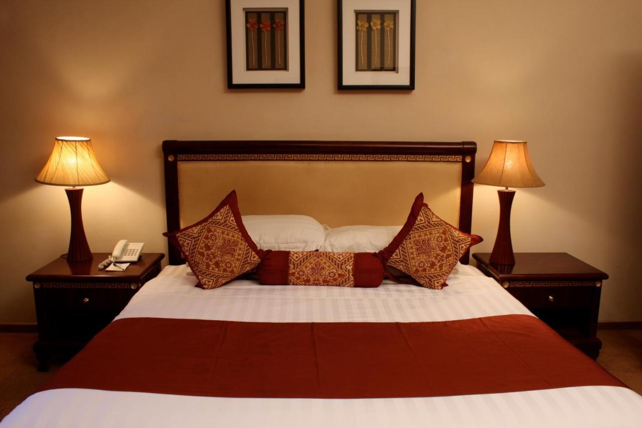 Crossroads Hotel Lilongwe Zewnętrze zdjęcie