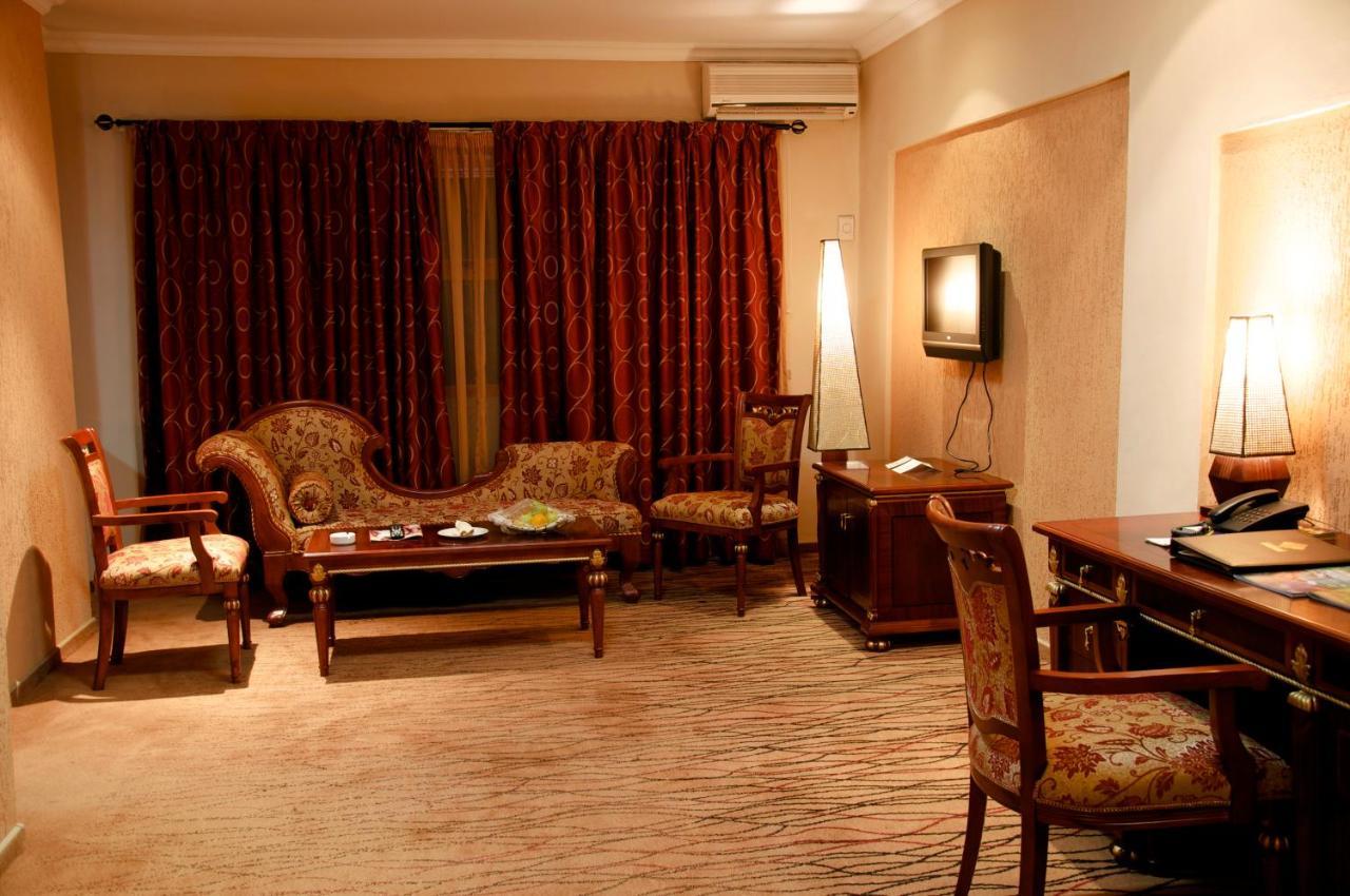 Crossroads Hotel Lilongwe Zewnętrze zdjęcie