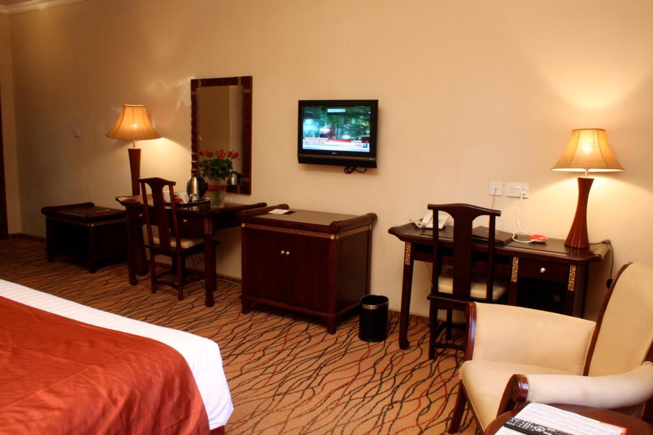 Crossroads Hotel Lilongwe Zewnętrze zdjęcie